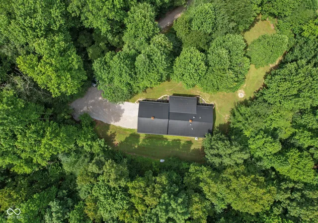 Homes for sale in Bloomfield, IN | 5540 E Washboard Rd, Bloomfield, IN 47424 | MLS# 22113032