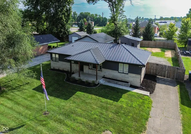 1st image of 1 Wedding Ln, Plainfield, IN 46168 | MLS# 22113034