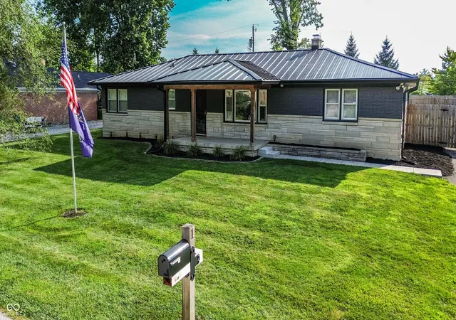 2nd image of 1 Wedding Ln, Plainfield, IN 46168 | MLS# 22113034