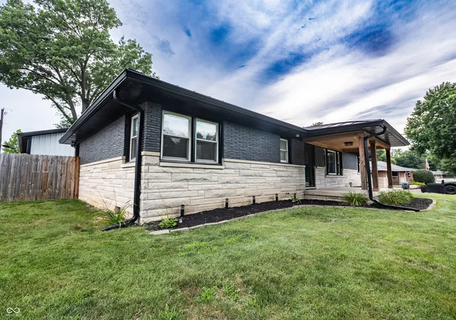 5th image of 1 Wedding Ln, Plainfield, IN 46168 | MLS# 22113034