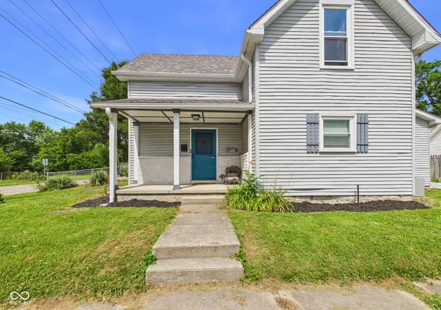 1st image of 1124 E 10th St, Anderson, IN 46012 | MLS# 22113035