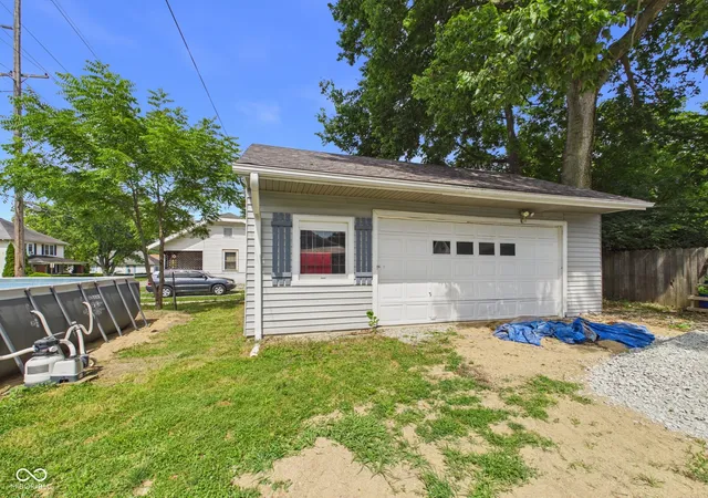 4th image of 1124 E 10Th St, Anderson, IN 46012 | MLS# 22113035