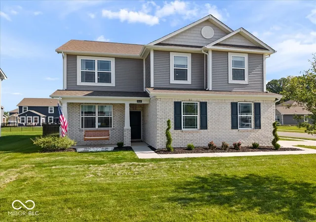 Photo 2 of Single family home for sale at 6648 Cardiff Dr, Mc Cordsville, IN 46055 | MLS# 22113039 | Listing updated on 2026-08-14