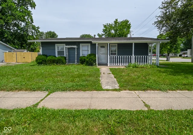 Homes for sale in Indianapolis, IN | 4802 W 30th St, Indianapolis, IN 46224 | MLS# 22113056