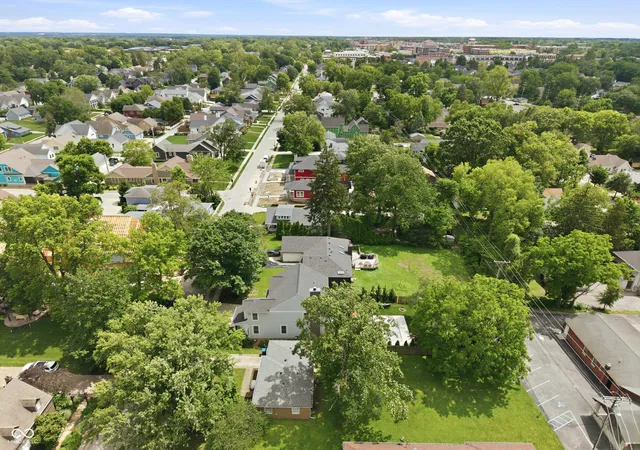 3rd image of 740 1St Ave Ne, Carmel, IN 46032 | MLS# 22113060