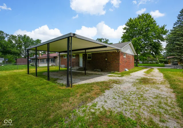 Homes for sale in Indianapolis, IN | 4714 N Kenmore Rd, Indianapolis, IN 46226 | MLS# 22113063
