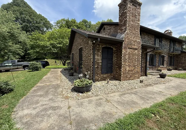 Photo 2 of Single family home for sale at 1604 State Rd 252, Martinsville, IN 46151 | MLS# 22113070 | Listing updated on 2026-07-30