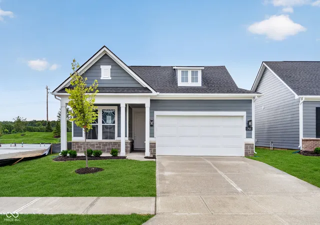 1st image of 746 Daisy St, Greenwood, IN 46143 | MLS# 22113092