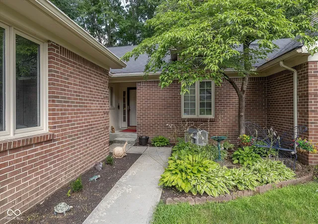 Photo 2 of Single family home for sale at 9214 W Point Dr, Indianapolis, IN 46268 | MLS# 22113094 | Listing updated on 2026-09-08