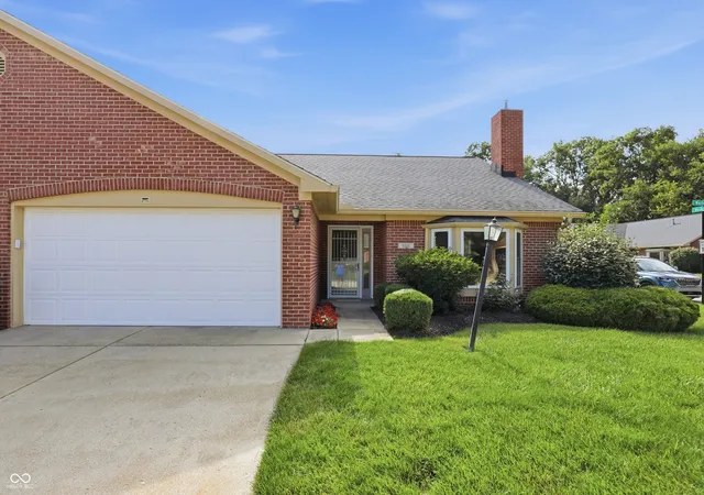 1st image of 6510 S Waybridge Ct, Indianapolis, IN 46237 | MLS# 22113109