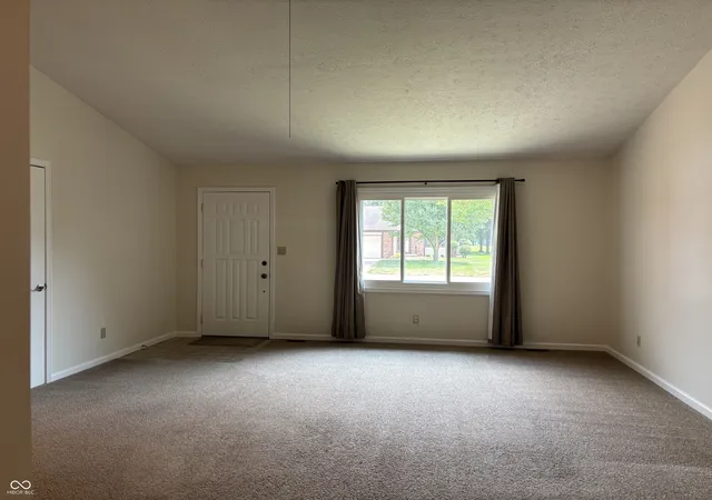 3rd image of 1210 Ruby Dr #E-1, Shelbyville, IN 46176 | MLS# 22113120