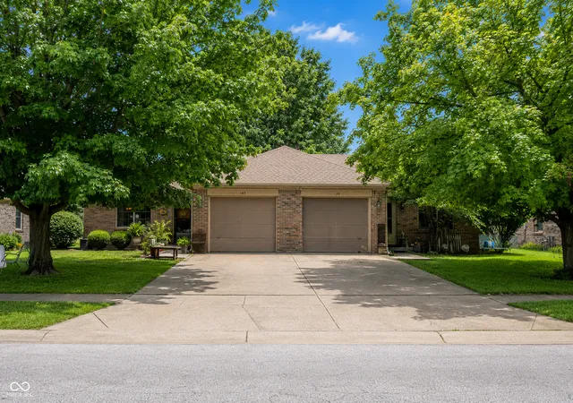 1st image of 139 143 Sycamore St, Brownsburg, IN 46112 | MLS# 22113128