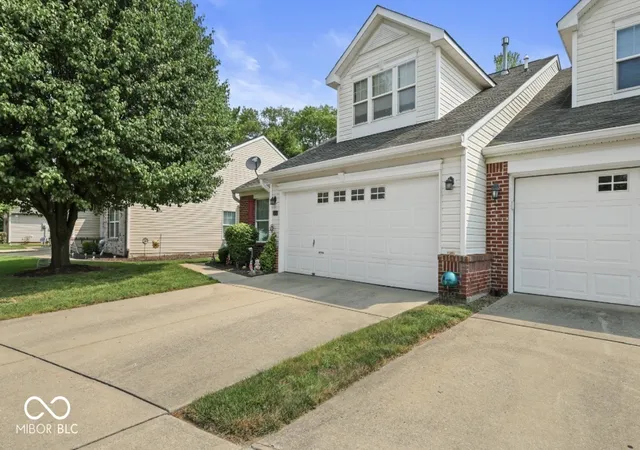 2nd image of 5241 Ariana Ct, Indianapolis, IN 46227 | MLS# 22113132