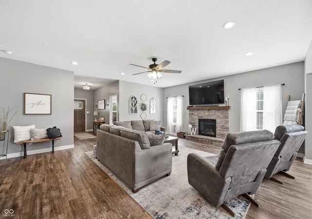 Photo 4 of Sale Pending at 9167 Beechwood Dr, Lapel, IN 46051 | MLS# 22113147 | Listing updated on 2026-07-20