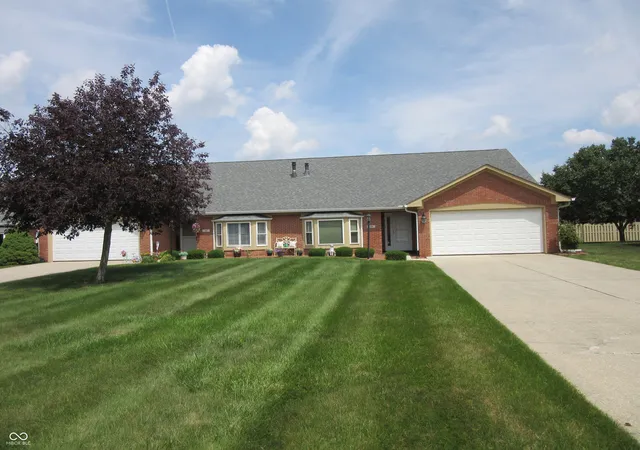 1st image of 339 Lakewood Ct, Avon, IN 46123 | MLS# 22113150