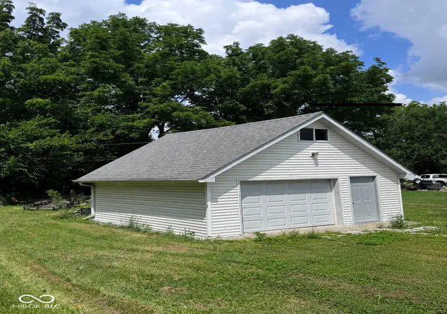 Photo 2 of Single family home for sale at 2338 S Rybolt Ave, Indianapolis, IN 46241 | MLS# 22113156 | Listing updated on 2026-08-27