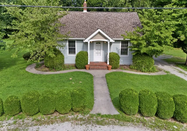 Photo 3 of Single family home for sale at 6080 Spearsville Rd, Morgantown, IN 46160 | MLS# 22113175 | Listing updated on 2026-07-11