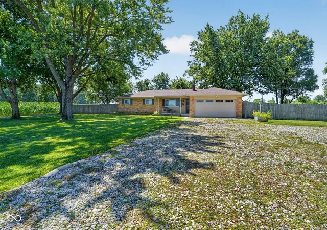 2nd image of 5465 W 200 S, New Palestine, IN 46163 | MLS# 22113177
