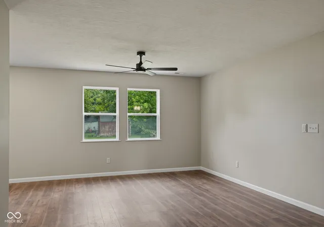 Homes for sale in Austin, IN | 230 North St, Austin, IN 47102 | MLS# 22113181