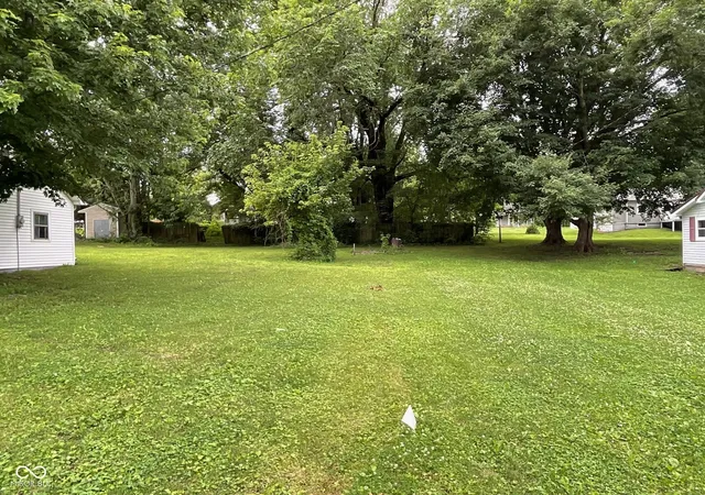 2nd image of 809 Buena Vista St, Rockville, IN 47872 | MLS# 22113186