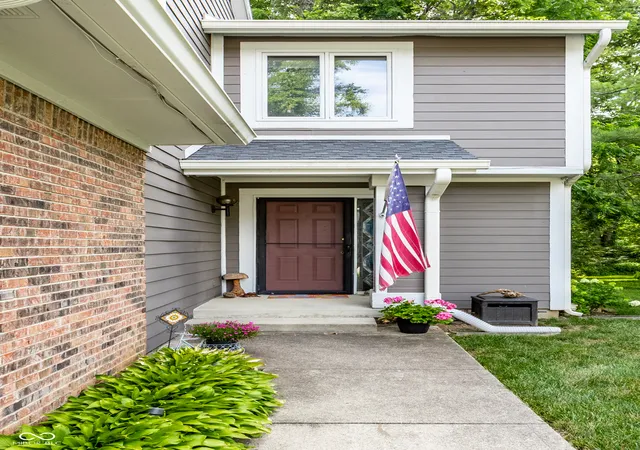 Photo 2 of Condo for sale at 8163 Talliho Dr, Indianapolis, IN 46256 | MLS# 22113194 | Listing updated on 2026-10-06