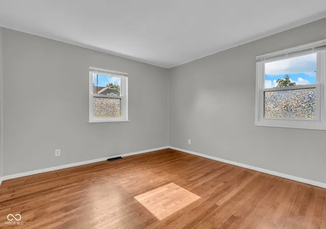 3rd image of 840 Oswego Rd, Carmel, IN 46032 | MLS# 22113195