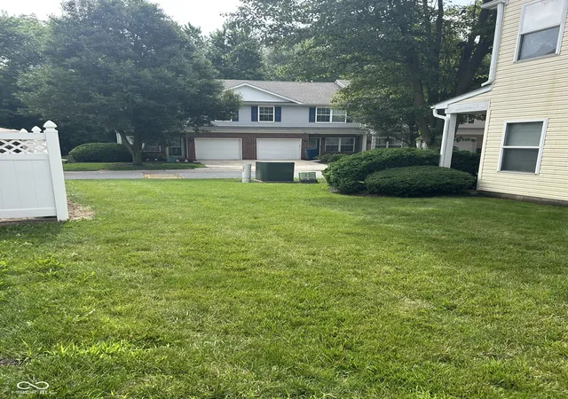 Photo 2 of Sale Pending at 5132 Tuscany Ln, Indianapolis, IN 46254 | MLS# 22113196 | Listing updated on 2026-07-29