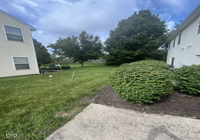 Photo 3 of Sale Pending at 5132 Tuscany Ln, Indianapolis, IN 46254 | MLS# 22113196 | Listing updated on 2026-07-29
