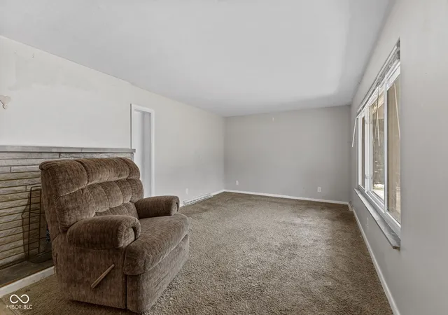 Photo 4 of Single family home for sale at 4050 Wallace Ave, Indianapolis, IN 46226 | MLS# 22113197 | Listing updated on 2026-09-23