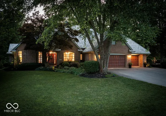Homes for sale in Fishers, IN | 9810 Gulfstream Dr, Fishers, IN 46037 | MLS# 22113239