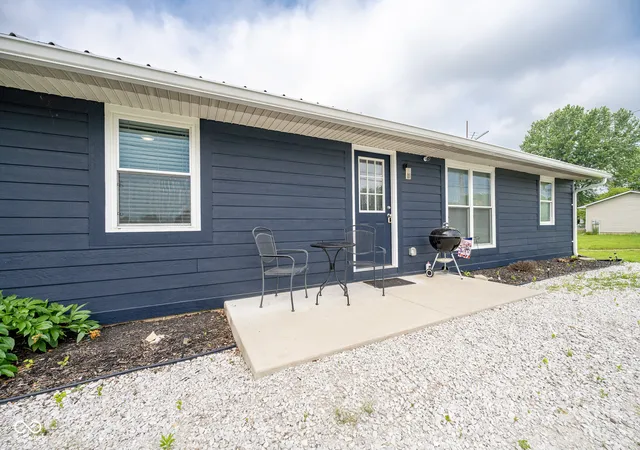 1st image of 2468 W County Road 25 N, Greencastle, IN 46135 | MLS# 22113247