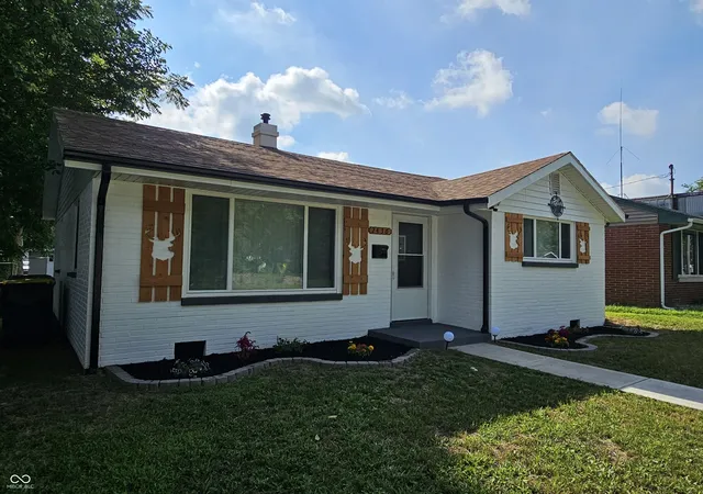 3rd image of 2436 Brown St, Anderson, IN 46016 | MLS# 22113260
