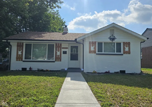 4th image of 2436 Brown St, Anderson, IN 46016 | MLS# 22113260