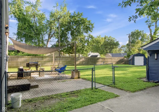 Photo 3 of Sale Pending at 119 Bing Blvd, Anderson, IN 46017 | MLS# 22113261 | Listing updated on 2026-08-18