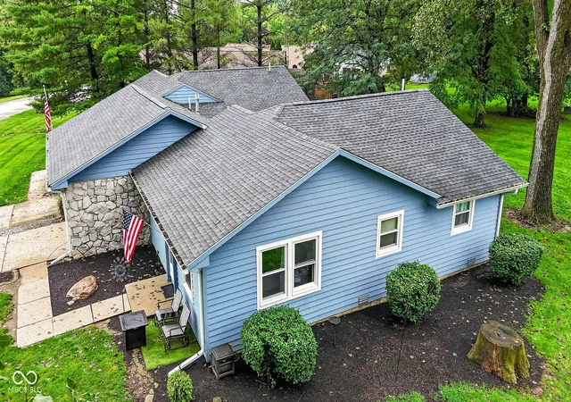 Photo 2 of Sale Pending at 129 Wildwood Blvd, New Castle, IN 47362 | MLS# 22113273 | Listing updated on 2026-10-06