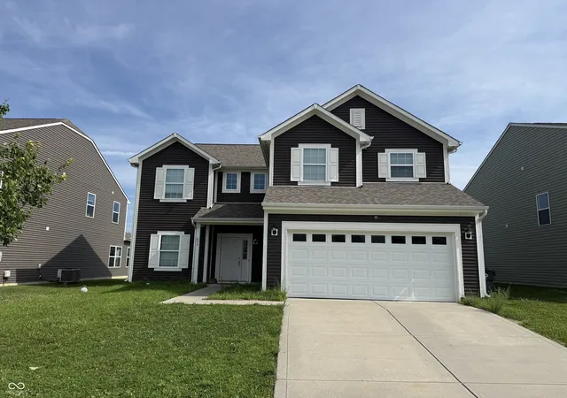 1st image of 832 Sommersweet Run, Greenwood, IN 46143 | MLS# 22113279