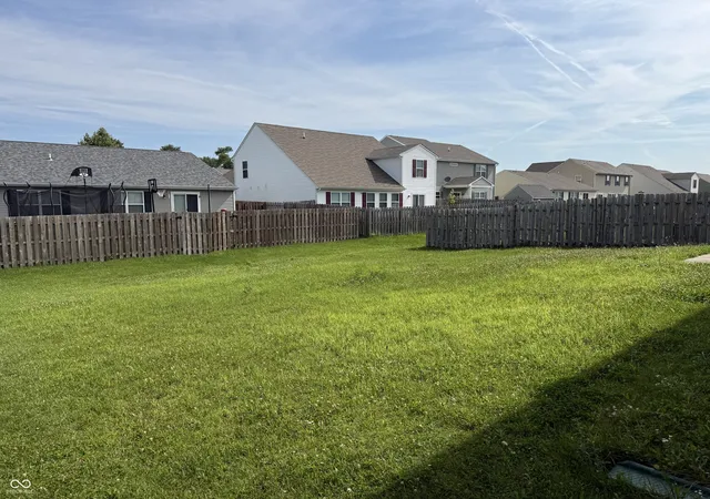 4th image of 832 Sommersweet Run, Greenwood, IN 46143 | MLS# 22113279