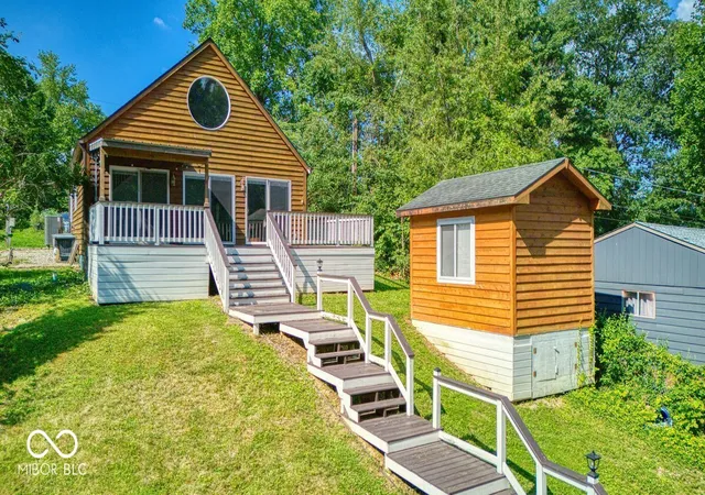 2nd image of 621 W Hemphill Dr, Nineveh, IN 46164 | MLS# 22113286