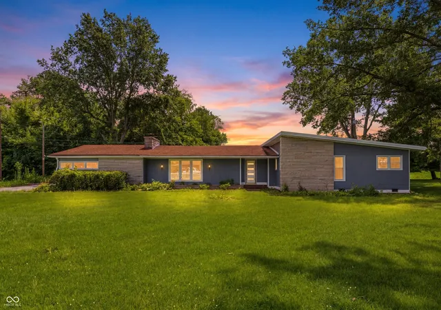 2nd image of 1208 Elizabeth Ln, Terre Haute, IN 47802 | MLS# 22113304