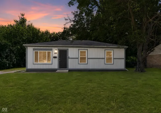 Photo 2 of Sale Pending at 4221 N Sheridan Ave, Indianapolis, IN 46226 | MLS# 22113308 | Listing updated on 2026-09-19