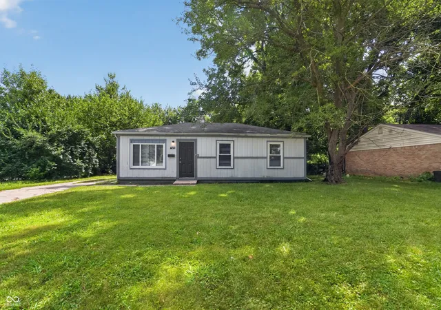 Photo 3 of Sale Pending at 4221 N Sheridan Ave, Indianapolis, IN 46226 | MLS# 22113308 | Listing updated on 2026-09-19