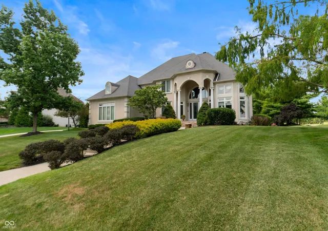 1st image of 5484 Larissa Pl, Carmel, IN 46033 | MLS# 22113318