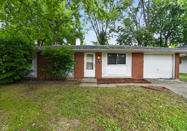 Photo 1 of Sale Pending at 9850 Ellis Dr, Indianapolis, IN 46235 | MLS# 22113330 | Listing updated on 2026-08-27
