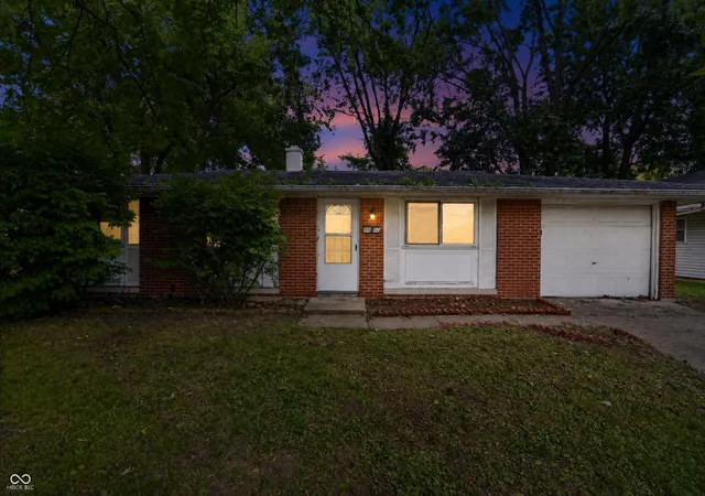 Photo 2 of Sale Pending at 9850 Ellis Dr, Indianapolis, IN 46235 | MLS# 22113330 | Listing updated on 2026-08-27