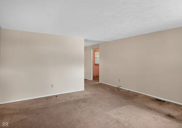 Photo 3 of Sale Pending at 9850 Ellis Dr, Indianapolis, IN 46235 | MLS# 22113330 | Listing updated on 2026-08-27