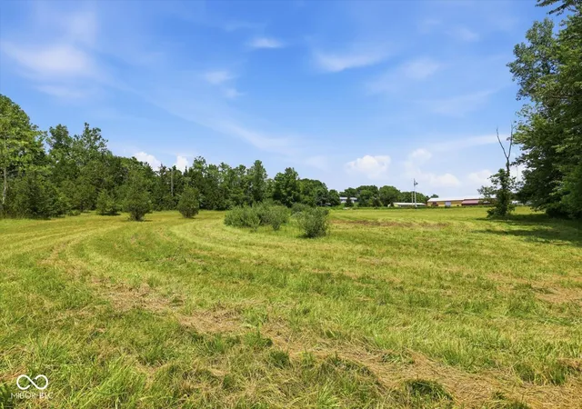 5th image of 1305 N Michigan Rd, Shelbyville, IN 46176 | MLS# 22113353
