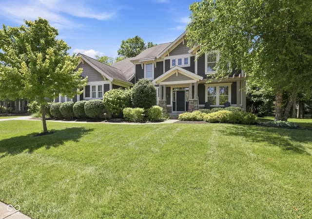2nd image of 12410 Clover Hill Cir, Fishers, IN 46037 | MLS# 22113370