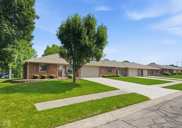 1st image of 226 Saratoga Wy, Anderson, IN 46013 | MLS# 22113398