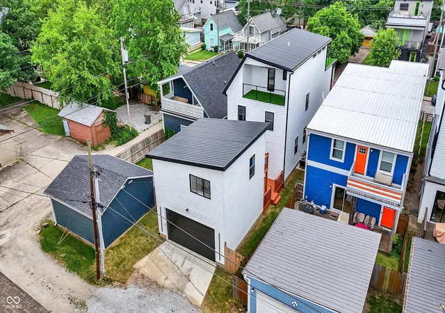 Photo 4 of Single family home for sale at 1218 Orange St, Indianapolis, IN 46203 | MLS# 22113406 | Listing updated on 2026-08-21
