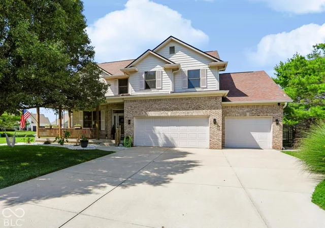 Photo 1 of Single family home for sale at 1020 Sunset Bay, Cicero, IN 46034 | MLS# 22113409 | Listing updated on 2026-10-27